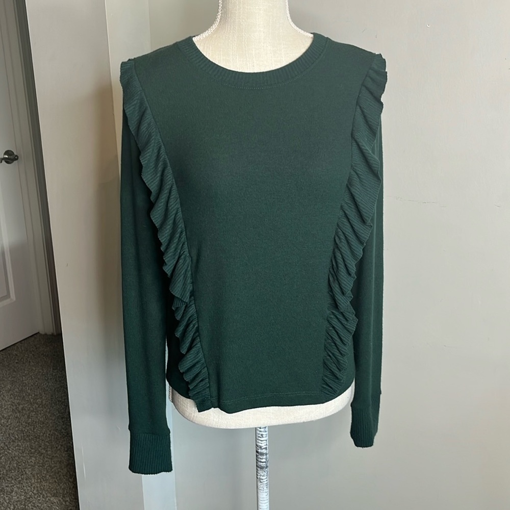 MICHAEL STARS (NWT) forest green sweater
